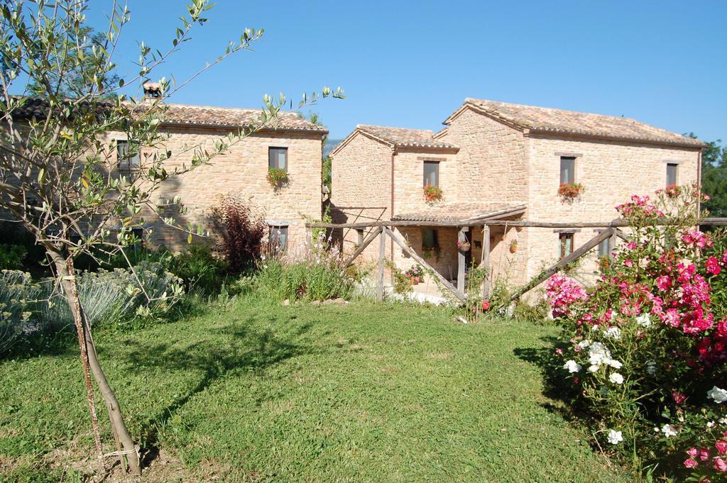 Agriturismo Spa Serpanera Sarnano Kültér fotó