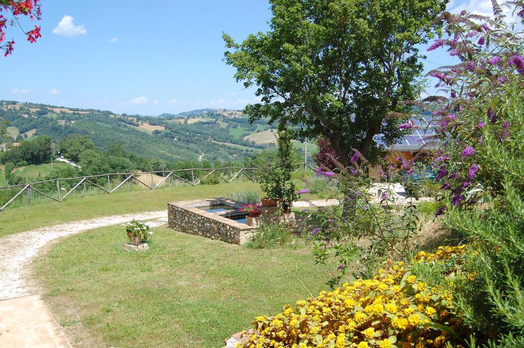 Agriturismo Spa Serpanera Sarnano Kültér fotó